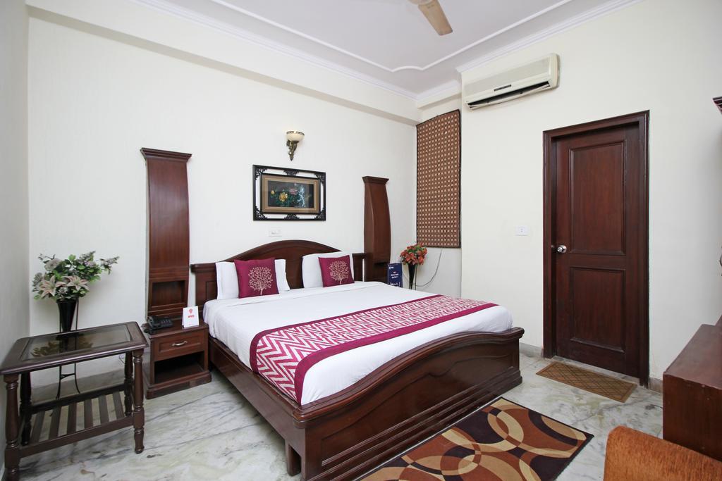 Hotel Garden View Дели Экстерьер фото